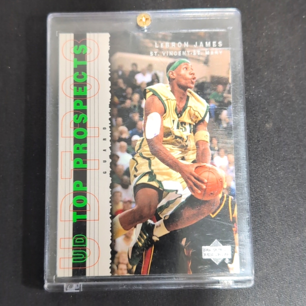LeBron James UDTP03 rookie card